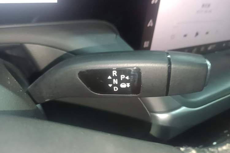 Used XPeng P7 2022 670N+ Gear Lever
