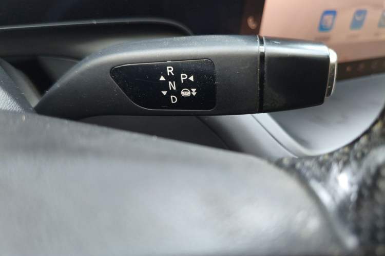 Used XPeng P7 2022 480E Gear Lever