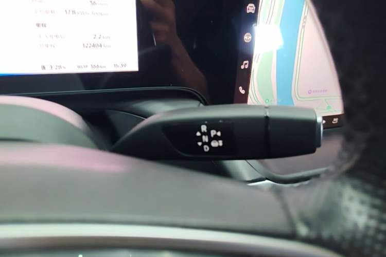 Used XPeng P7 2022 670N+ Gear Lever