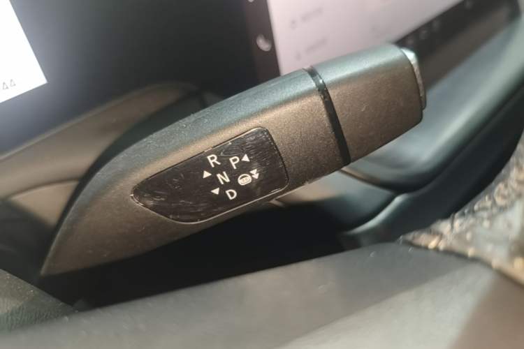 Used XPeng P7 2022 480N+ Gear Lever