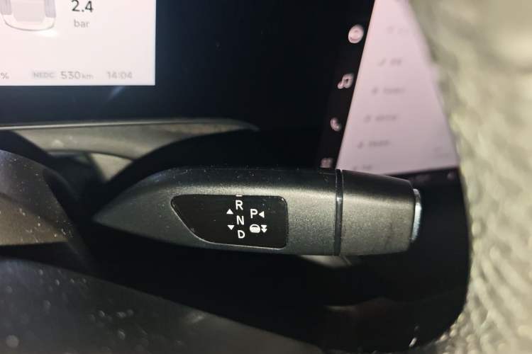 Used XPeng P7 2022 670N+ Gear Lever