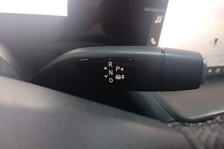 Used XPeng P7 2022 670N+ Gear Lever