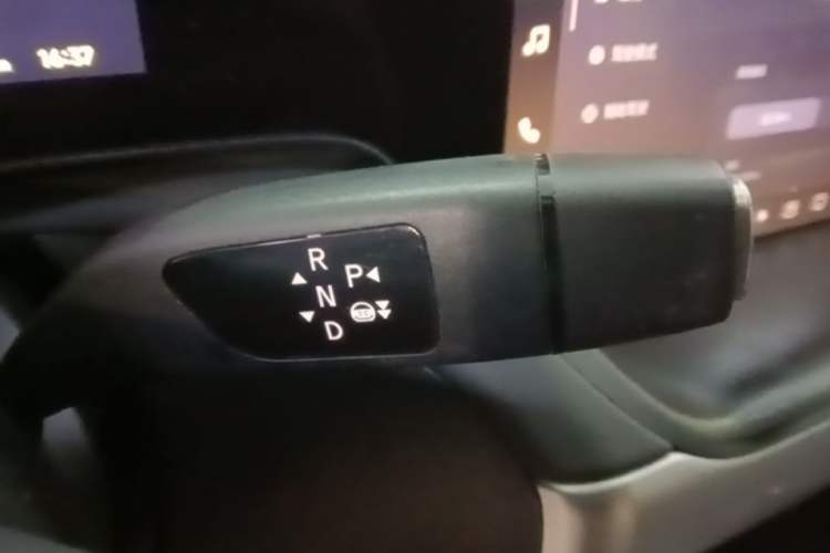 Used XPeng P7 2022 625E Gear Lever