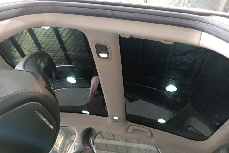 Used XPeng P7 2022 625E Headliner