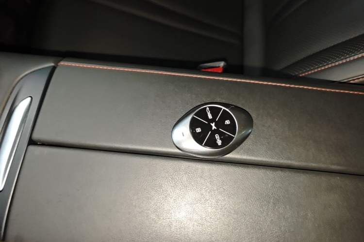 Used XPeng P7 2022 670N+ Interior 1