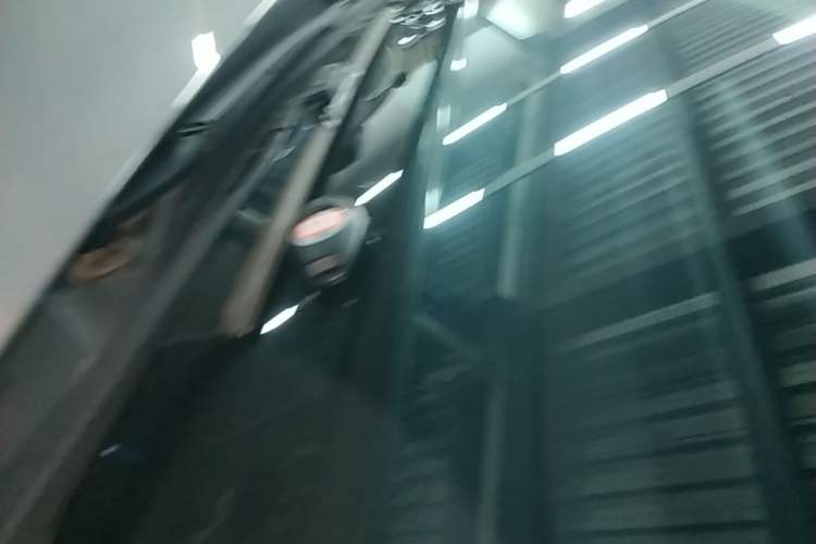 Used XPeng P7 2022 670E+ Interior 1