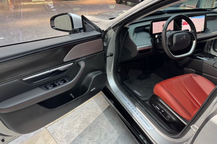 Used XPeng P7 2022 625E Interior 2