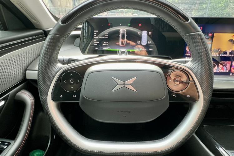Used XPeng P7 2022 670N+ Interior 4