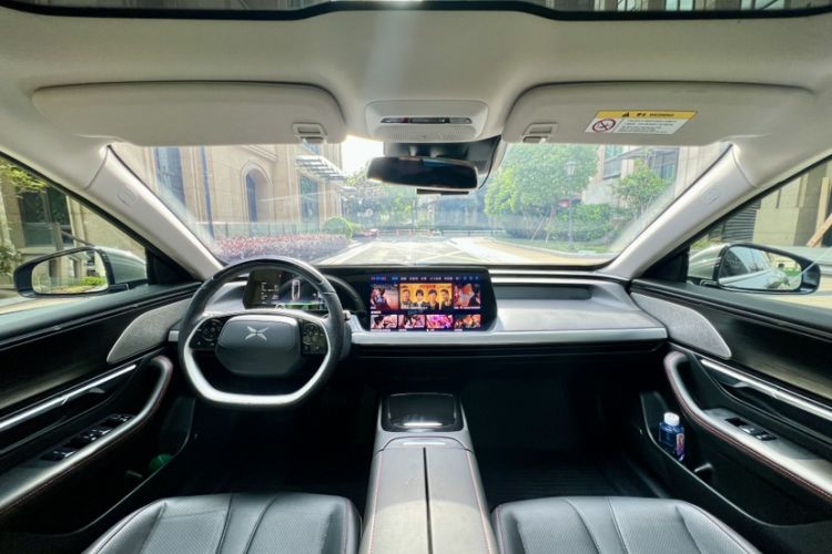 Used XPeng P7 2022 670N+ Interior 5