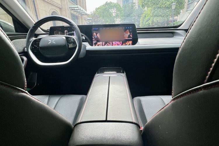 Used XPeng P7 2022 670N+ Interior 8