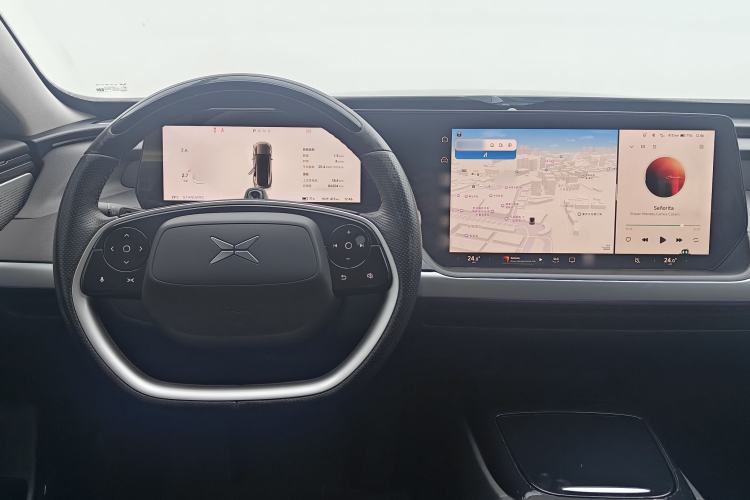 Used XPeng P7 2022 670N+ Interior 9