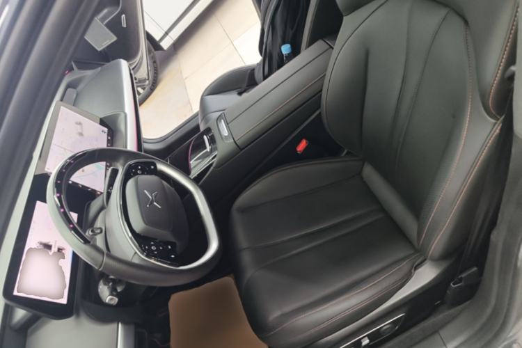 Used XPeng P7 2022 670E+ Pengyi Edition Left Front Seat
