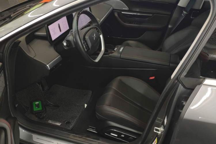 Used XPeng P7 2022 670E+ Left Front Seat