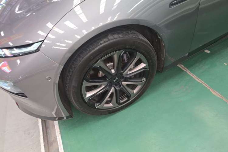 Used XPeng P7 2022 670N+ Left Front Wheel Hub