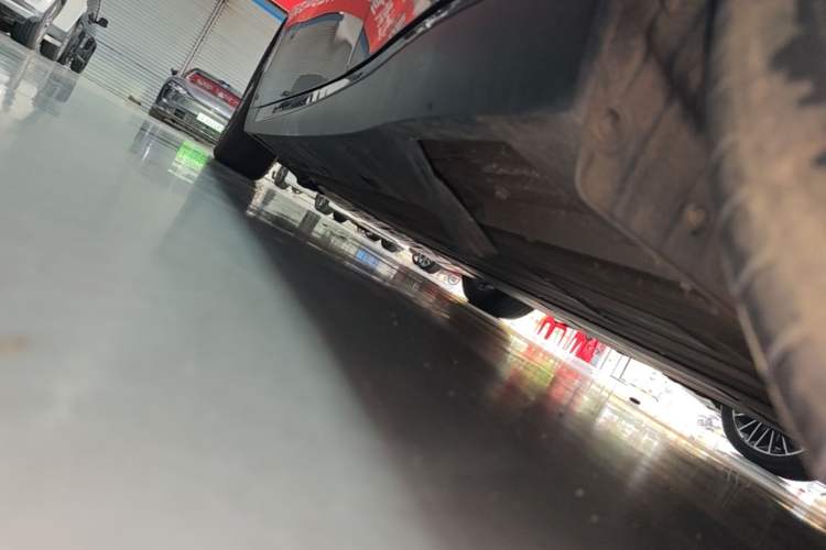 Used XPeng P7 2022 670N+ Left Side Sill