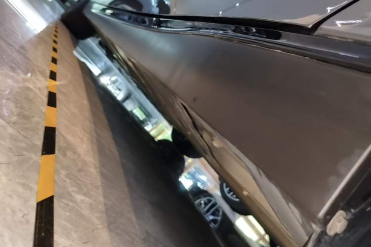Used XPeng P7 2022 480E+ Left Side Sill