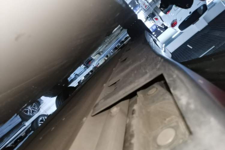 Used XPeng P7 2022 625E Left Side Sill