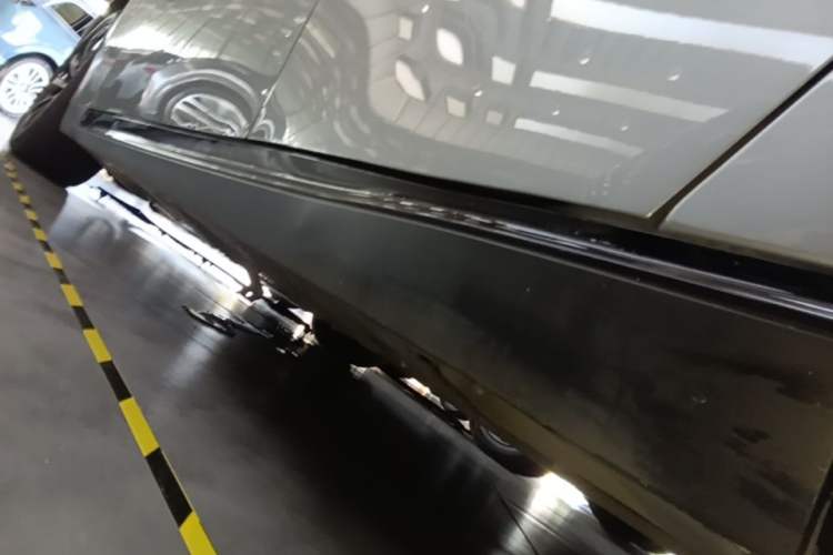 Used XPeng P7 2022 480G Left Side Sill