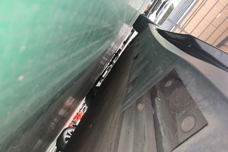 Used XPeng P7 2022 670N+ Left Side Sill