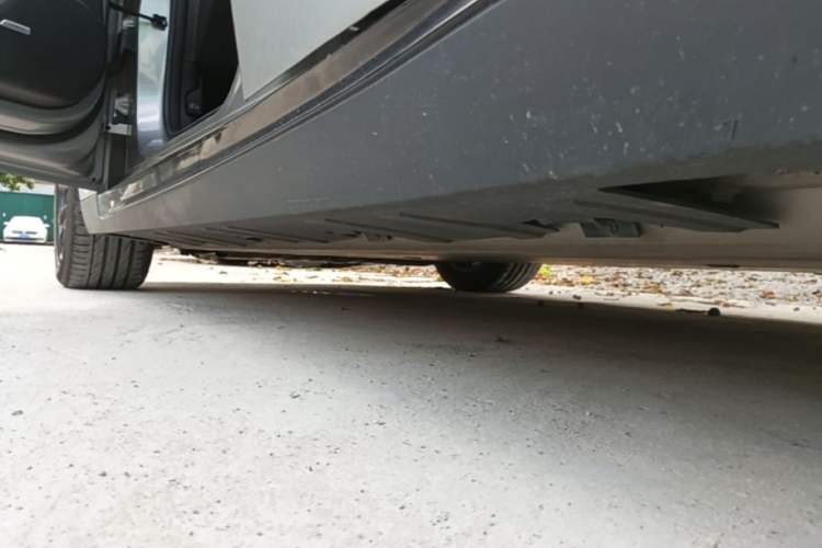 Used XPeng P7 2022 586G Left Side Sill