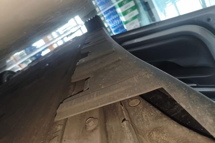 Used XPeng P7 2022 480N+ Left Side Sill