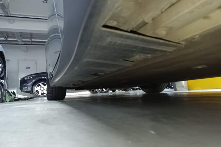 Used XPeng P7 2022 480N+ Left Side Sill