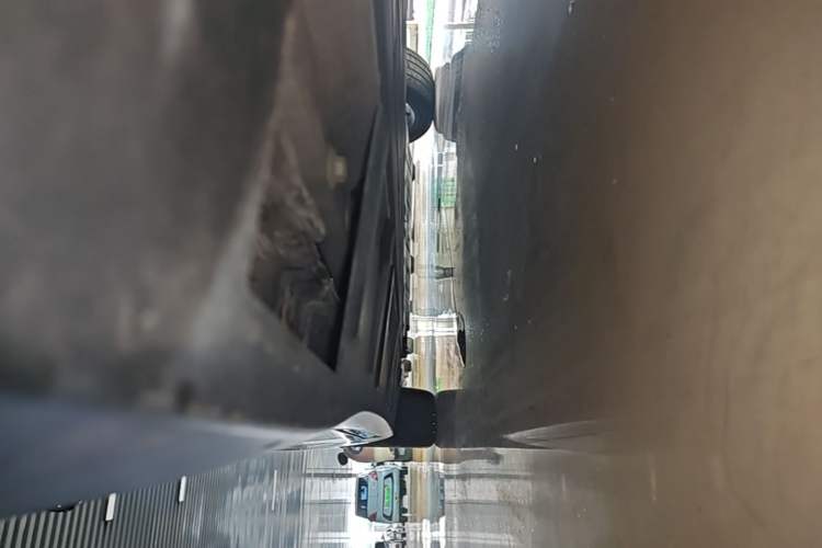 Used XPeng P7 2022 625E Left Side Sill
