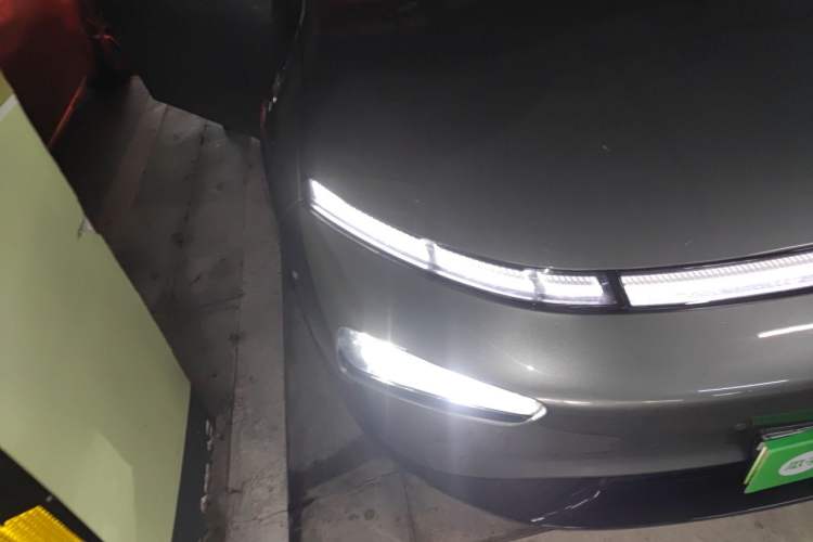 Used XPeng P7 2022 670N+ Right Front Headlight