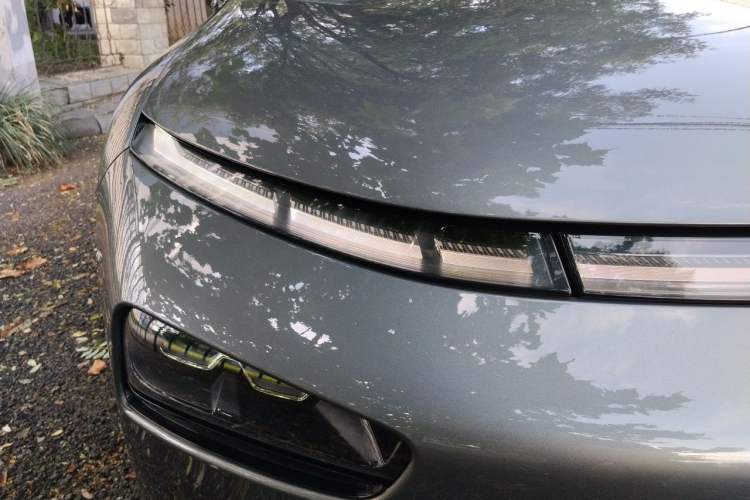 Used XPeng P7 2022 670E+ Right Front Headlight