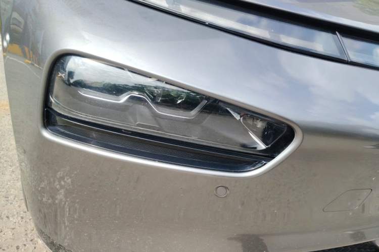 Used XPeng P7 2022 670N+ Right Front Headlight