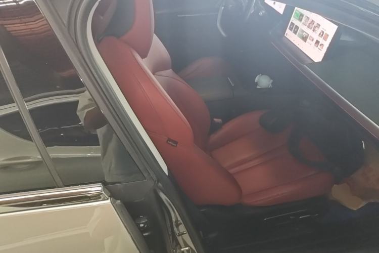 Used XPeng P7 2022 670G Right Front Seat