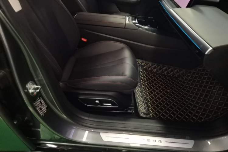 Used XPeng P7 2022 625E Right Front Seat