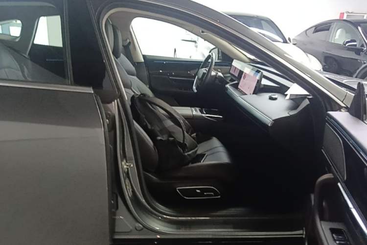 Used XPeng P7 2022 670N+ Right Front Seat