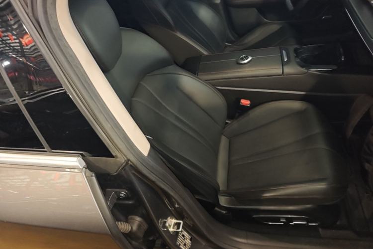 Used XPeng P7 2022 670N+ Right Front Seat
