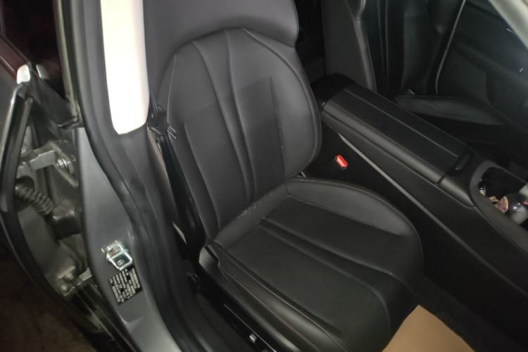 Used XPeng P7 2022 586G Right Front Seat