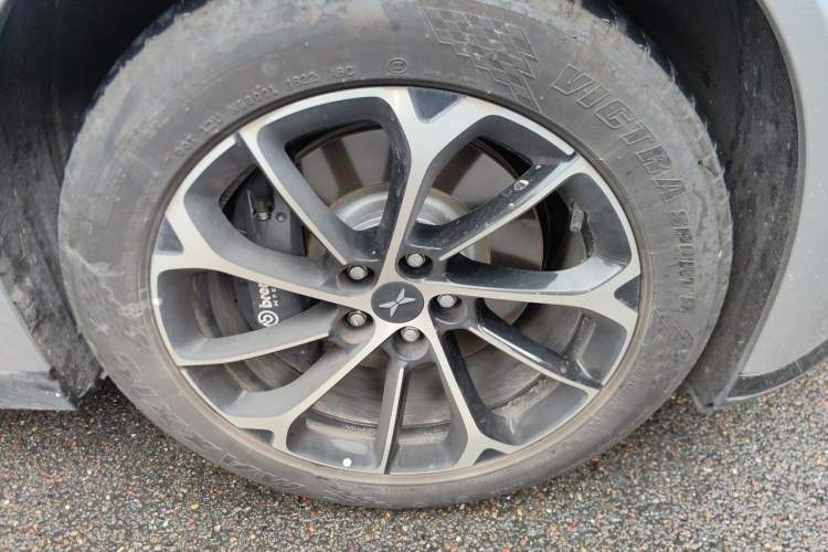 Used XPeng P7 2022 625E Right Front Wheel Hub