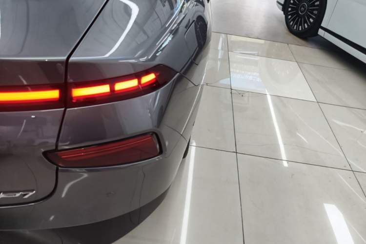 Used XPeng P7 2022 670E+ Pengyi Edition Right Rear Taillight