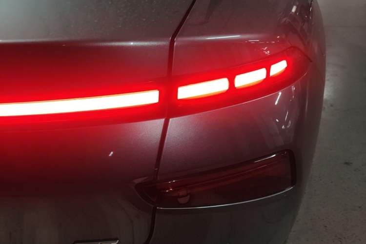 Used XPeng P7 2022 670N+ Right Rear Taillight