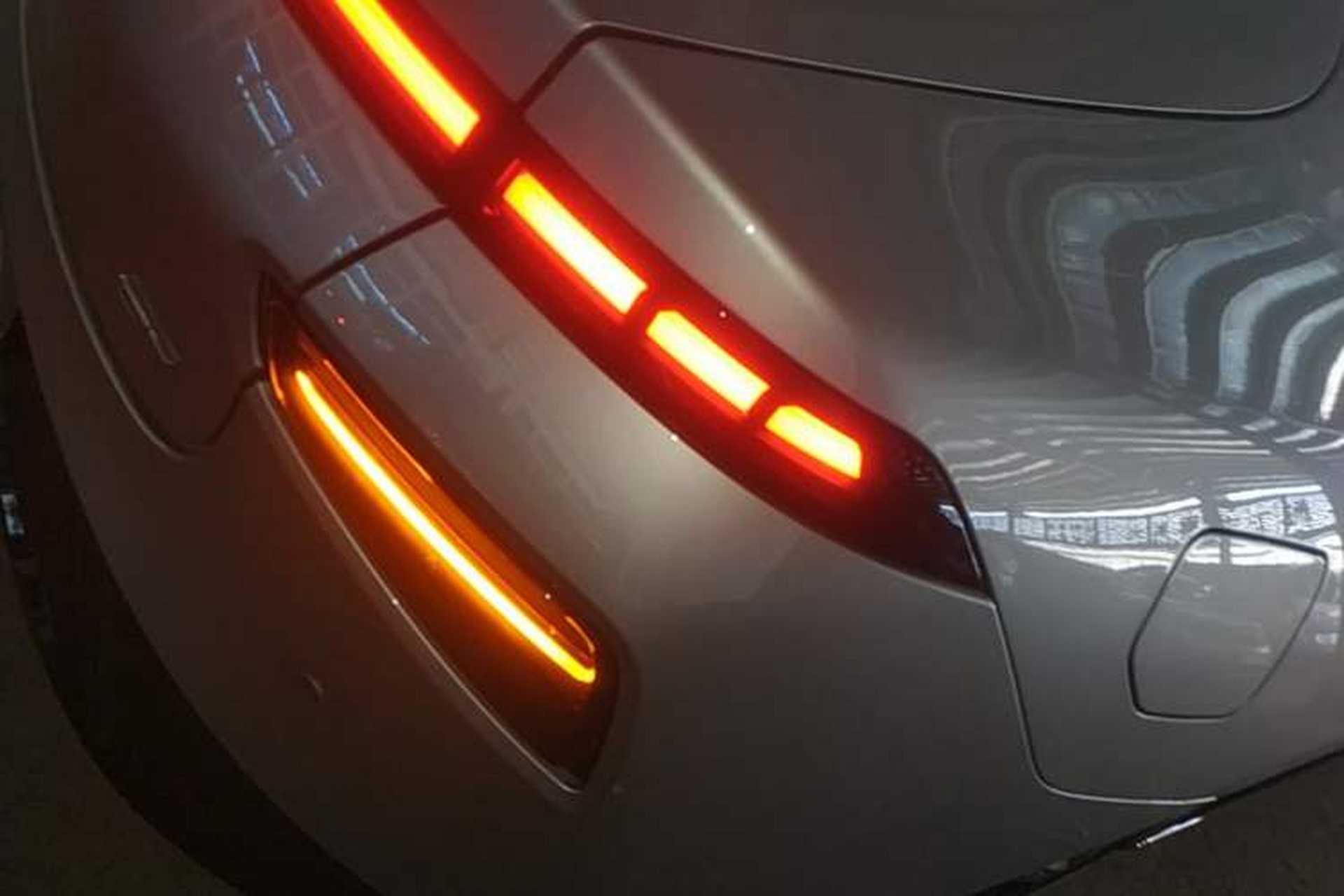 Used XPeng P7 2022 670N+ Right Rear Taillight