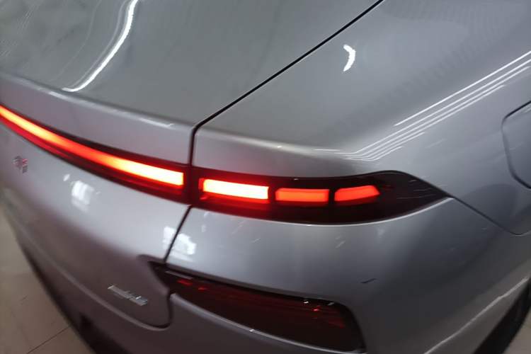 Used XPeng P7 2022 586G Right Rear Taillight