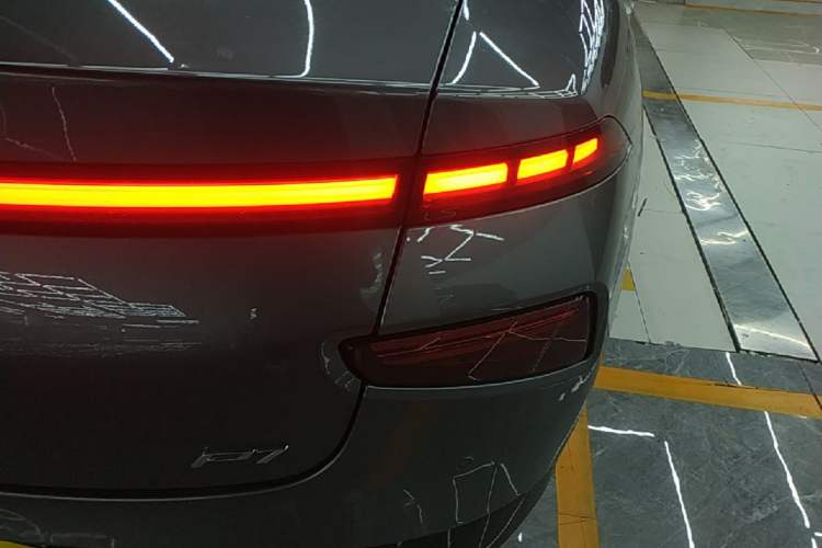 Used XPeng P7 2022 670N+ Right Rear Taillight