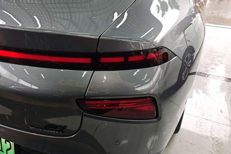 Used XPeng P7 2022 670N+ Right Rear Taillight