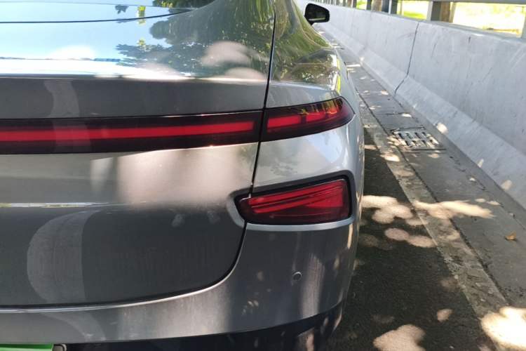 Used XPeng P7 2022 480N+ Right Rear Taillight