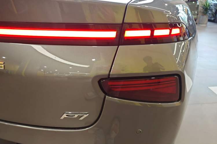 Used XPeng P7 2022 625E Right Rear Taillight