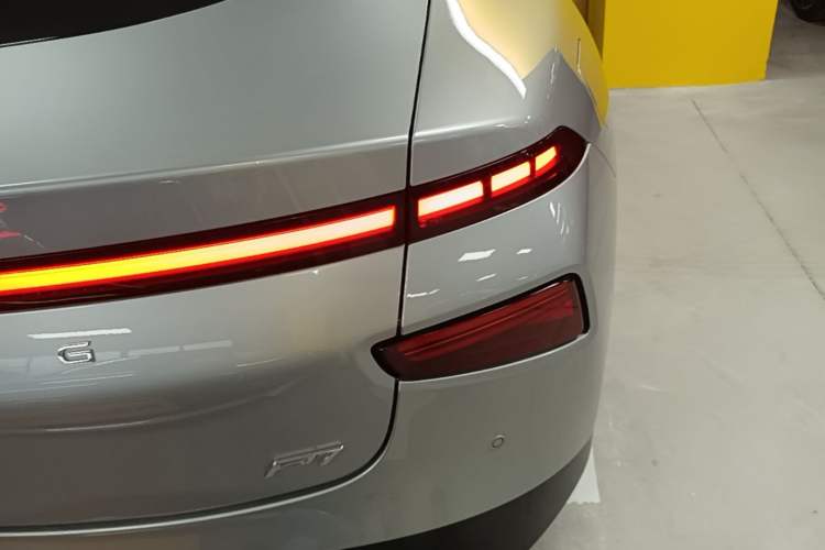 Used XPeng P7 2022 480N+ Right Rear Taillight