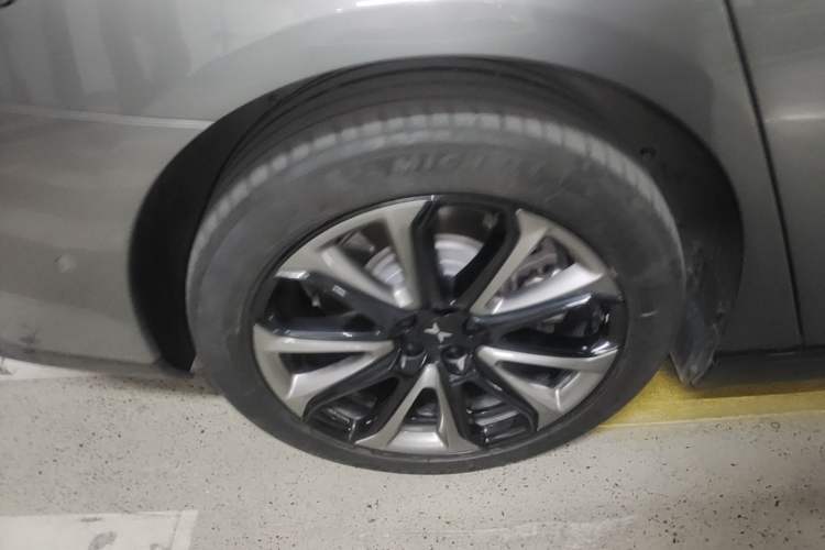 Used XPeng P7 2022 670N+ Right Rear Wheel Hub