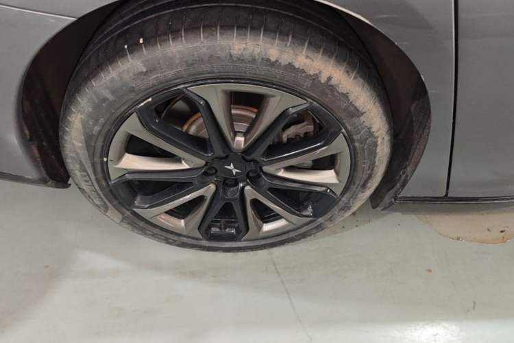 Used XPeng P7 2022 670N+ Right Rear Wheel Hub