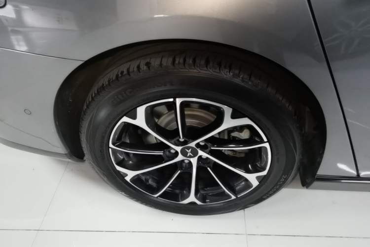 Used XPeng P7 2022 625E Right Rear Wheel Hub