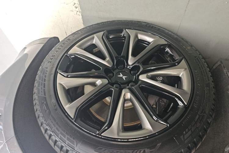 Used XPeng P7 2022 670N+ Right Rear Wheel Hub