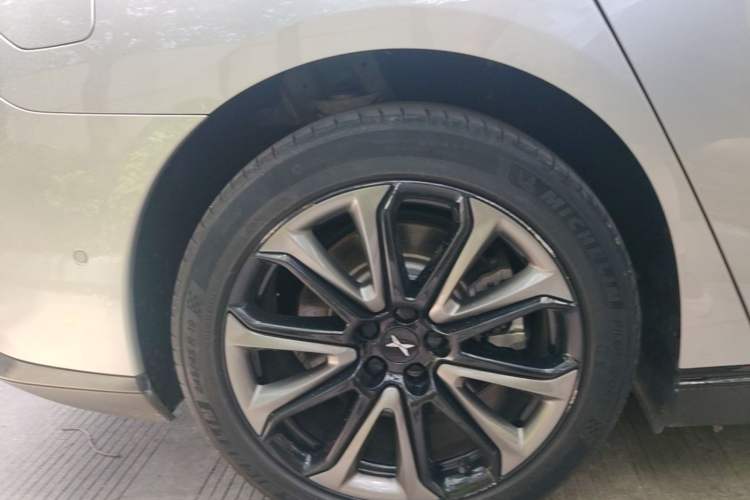 Used XPeng P7 2022 480E Right Rear Wheel Hub